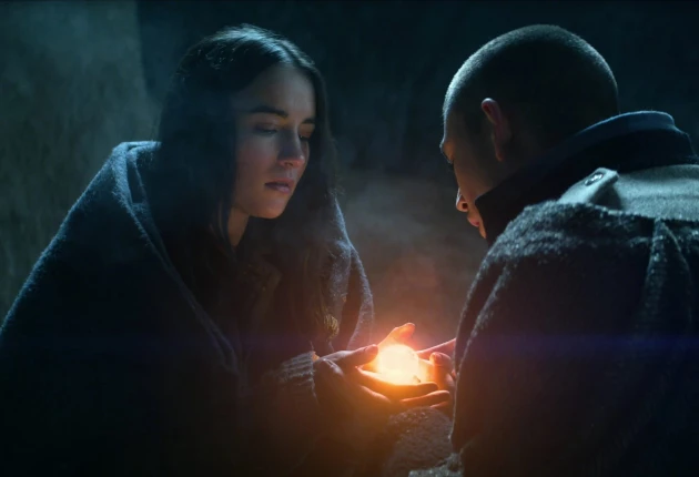 Кадры 2 сезона 1 серии сериала Тень и Кость 2021